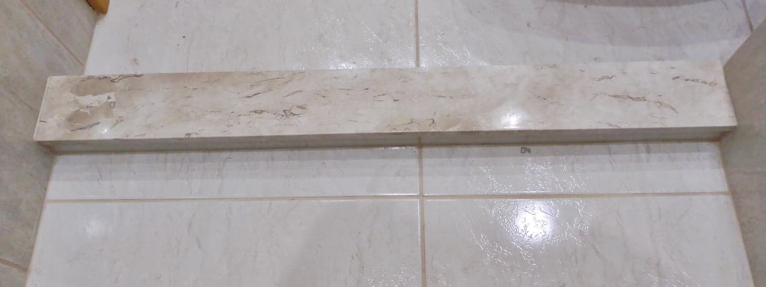 Crema Marfil em Banheiro