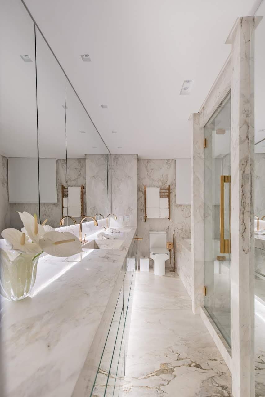 Calacatta Gold em Banheiro
