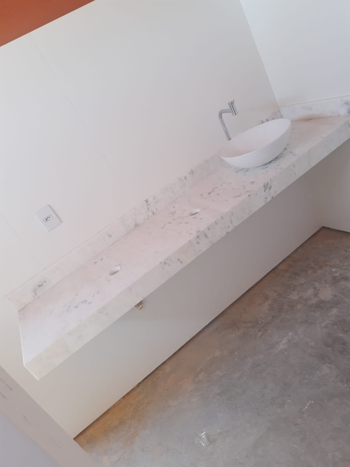 Bianco Carrara em Banheiro