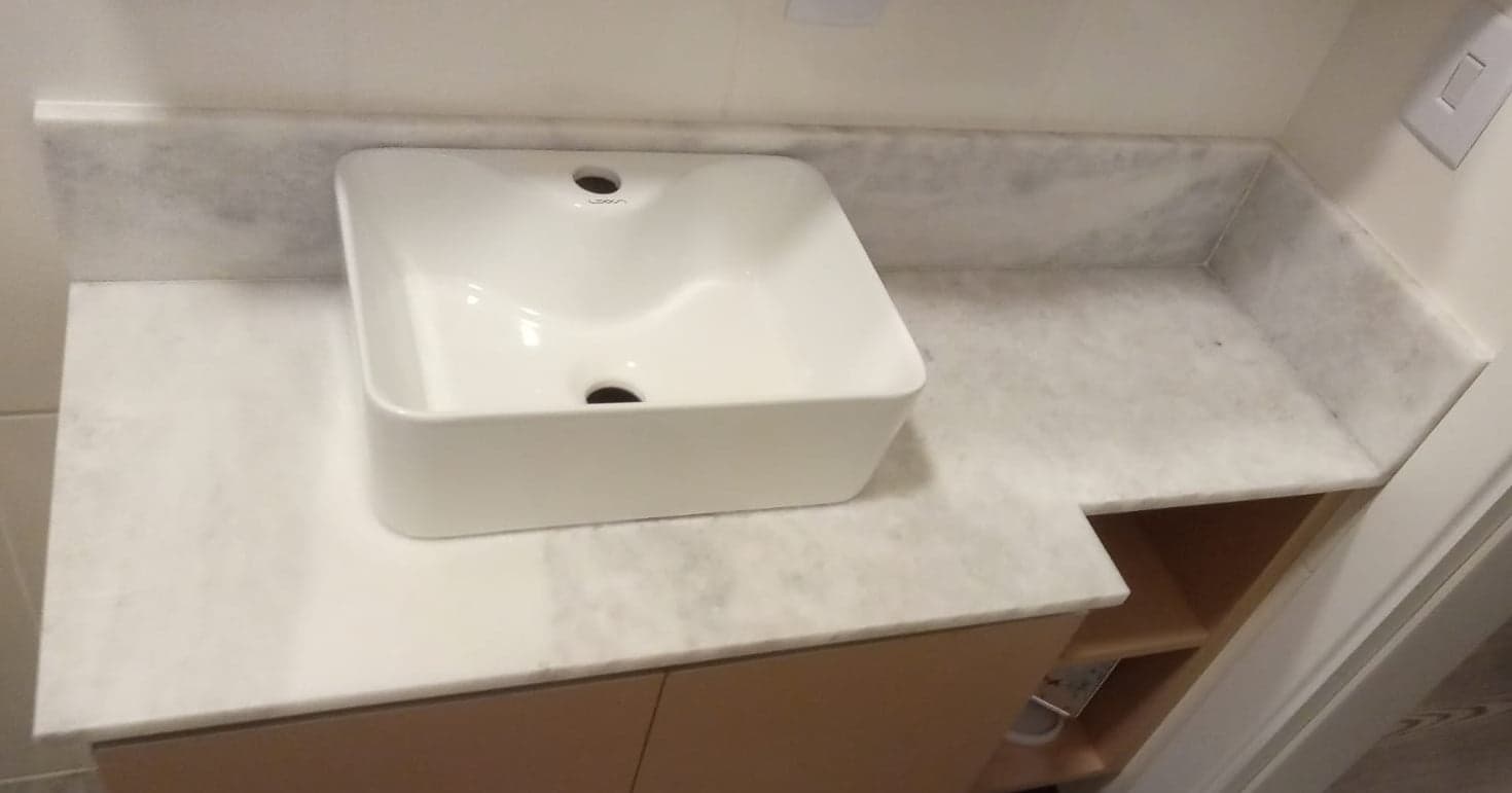 Bianco Carrara em Banheiro