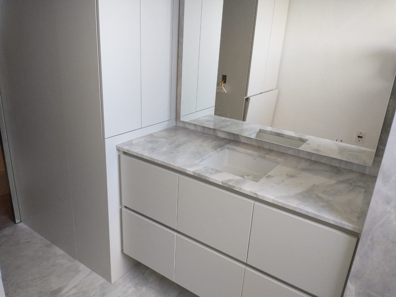 Bianco Carrara em Banheiro
