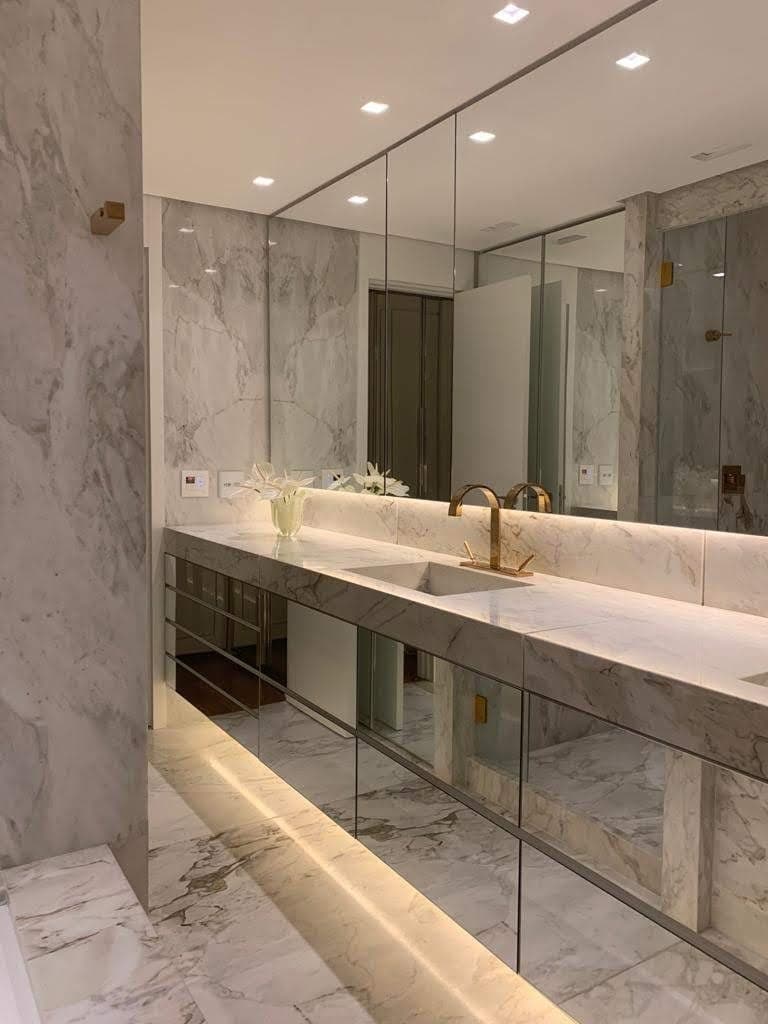 Calacatta Gold em Banheiro