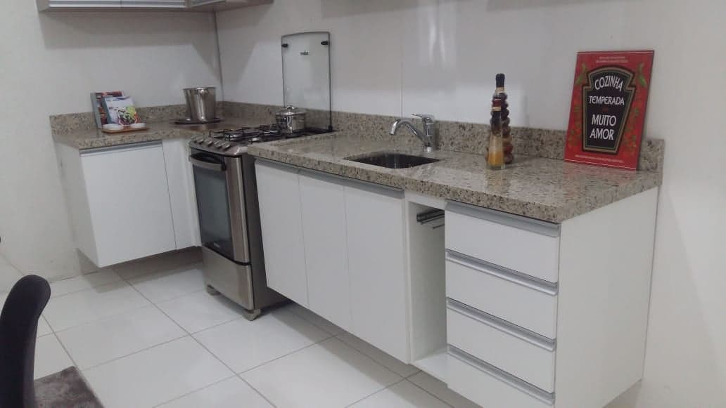 Amarelo Ornamental em Cozinha