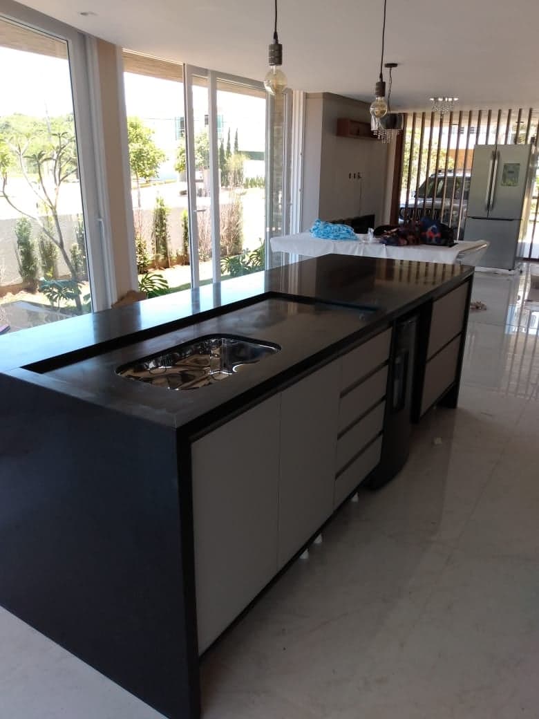 Preto Absoluto em Cozinha