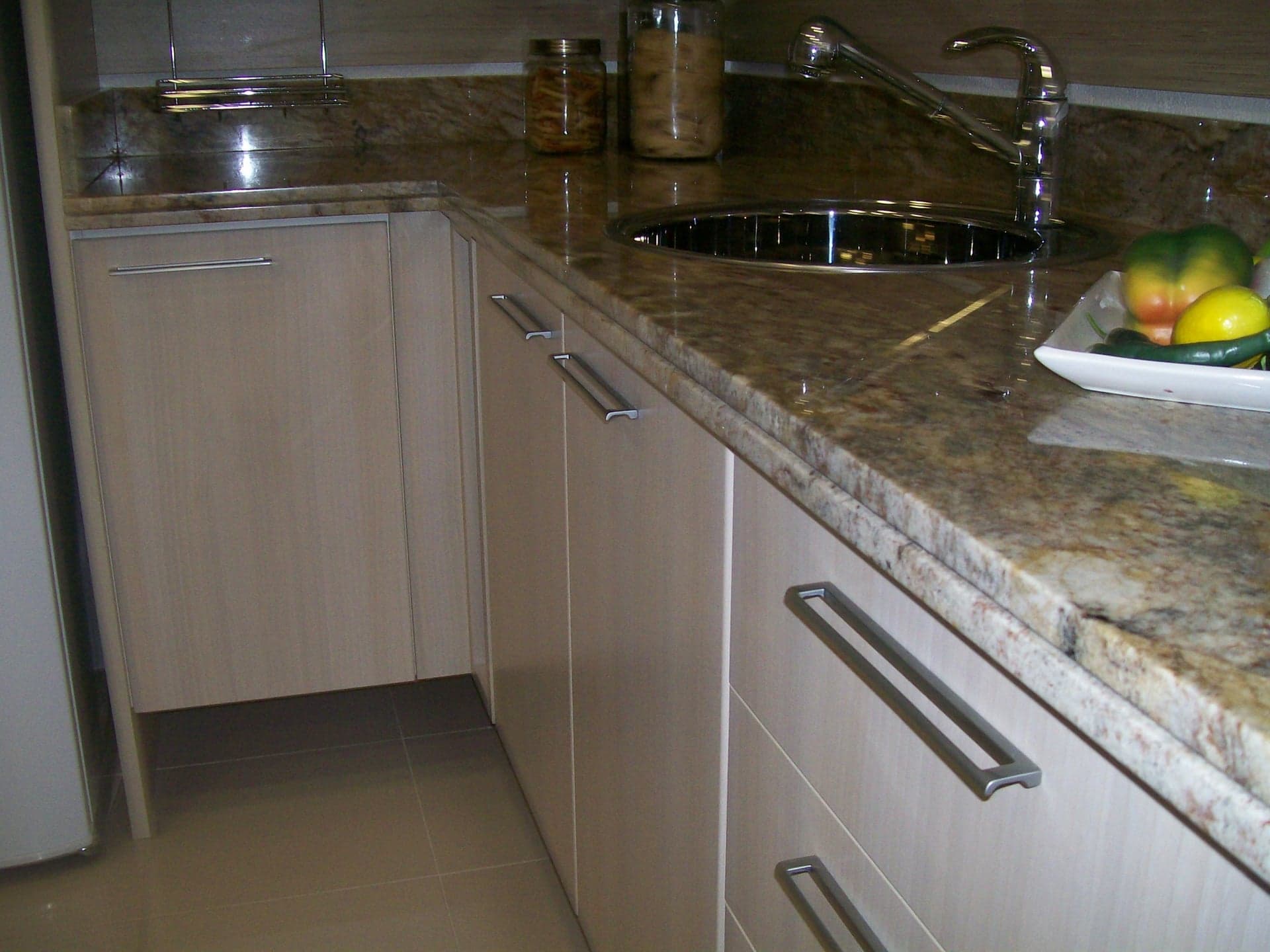 Amarelo Ornamental em Cozinha