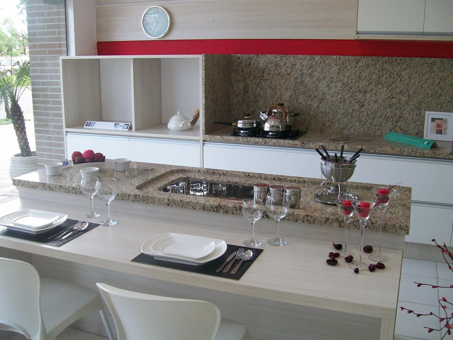 Amarelo Ornamental em Cozinha