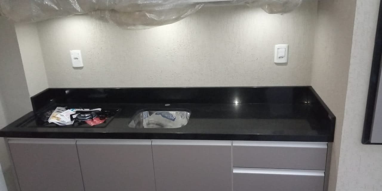 Preto Absoluto em Cozinha