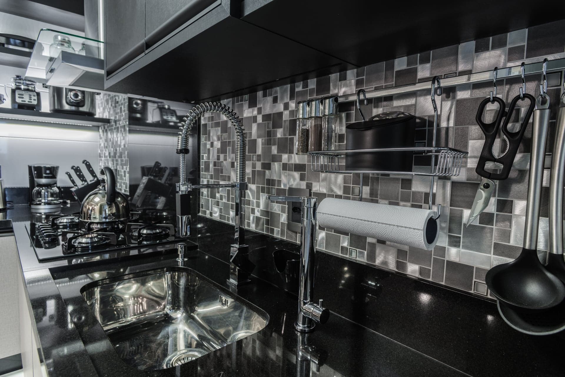Preto Absoluto em Cozinha