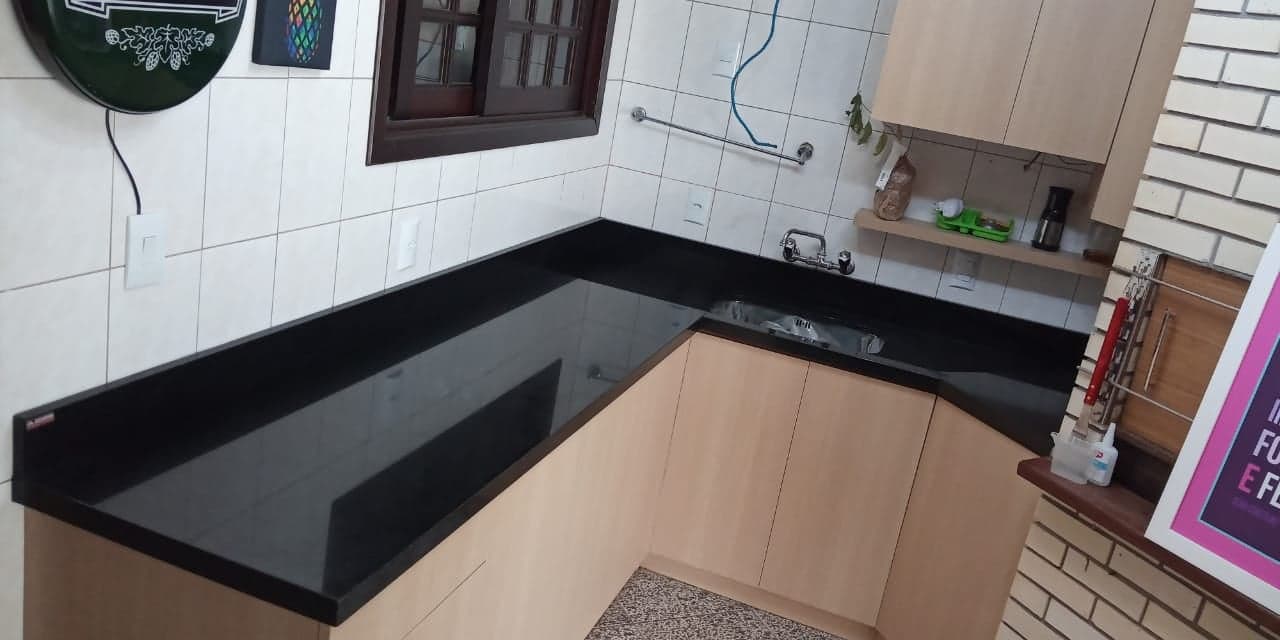 Preto Absoluto em Cozinha