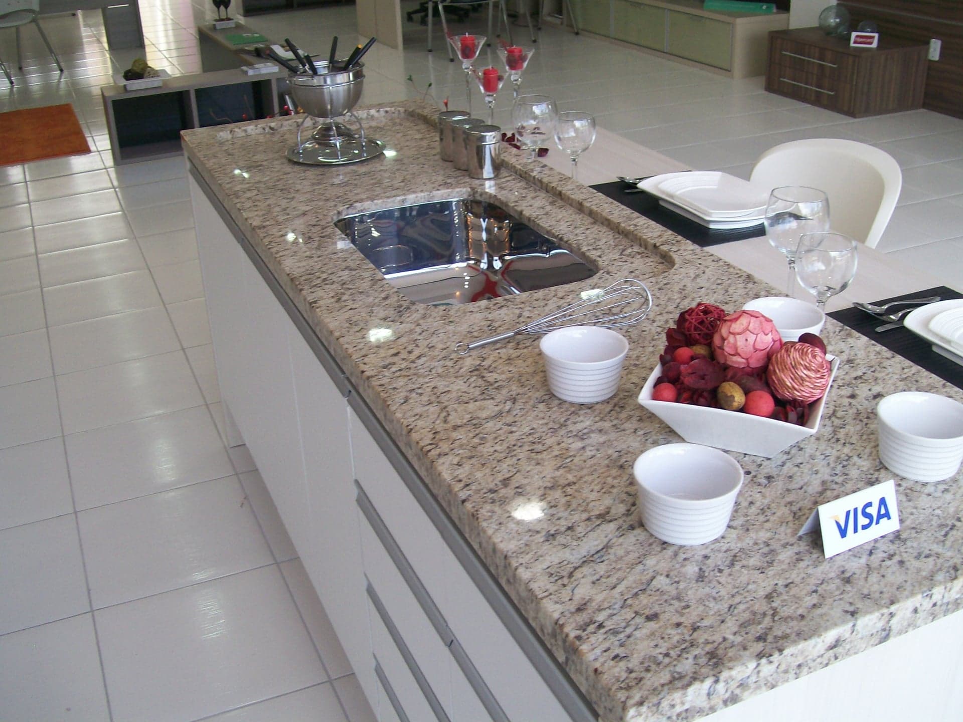 Amarelo Ornamental em Cozinha