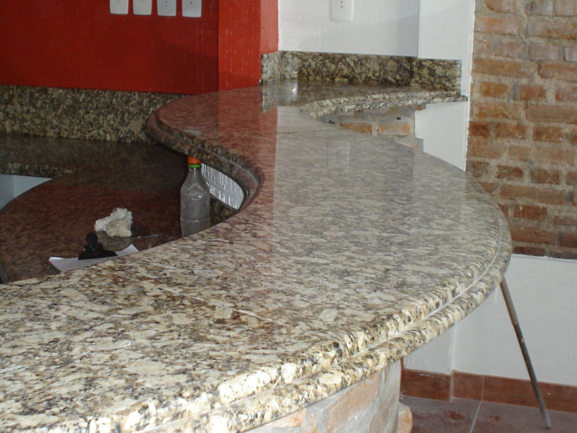 Amarelo Ornamental em Cozinha