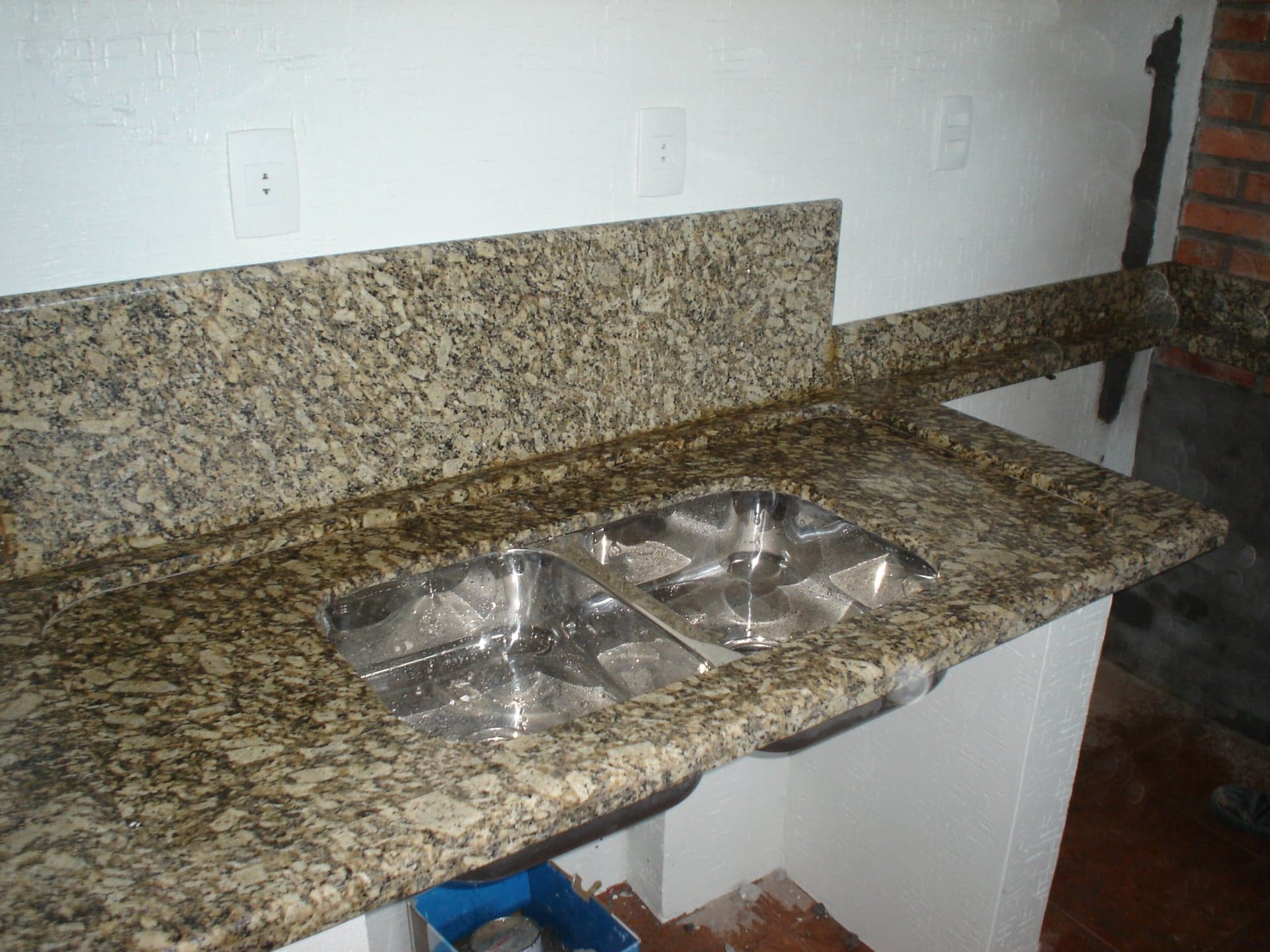 Amarelo Ornamental em Cozinha