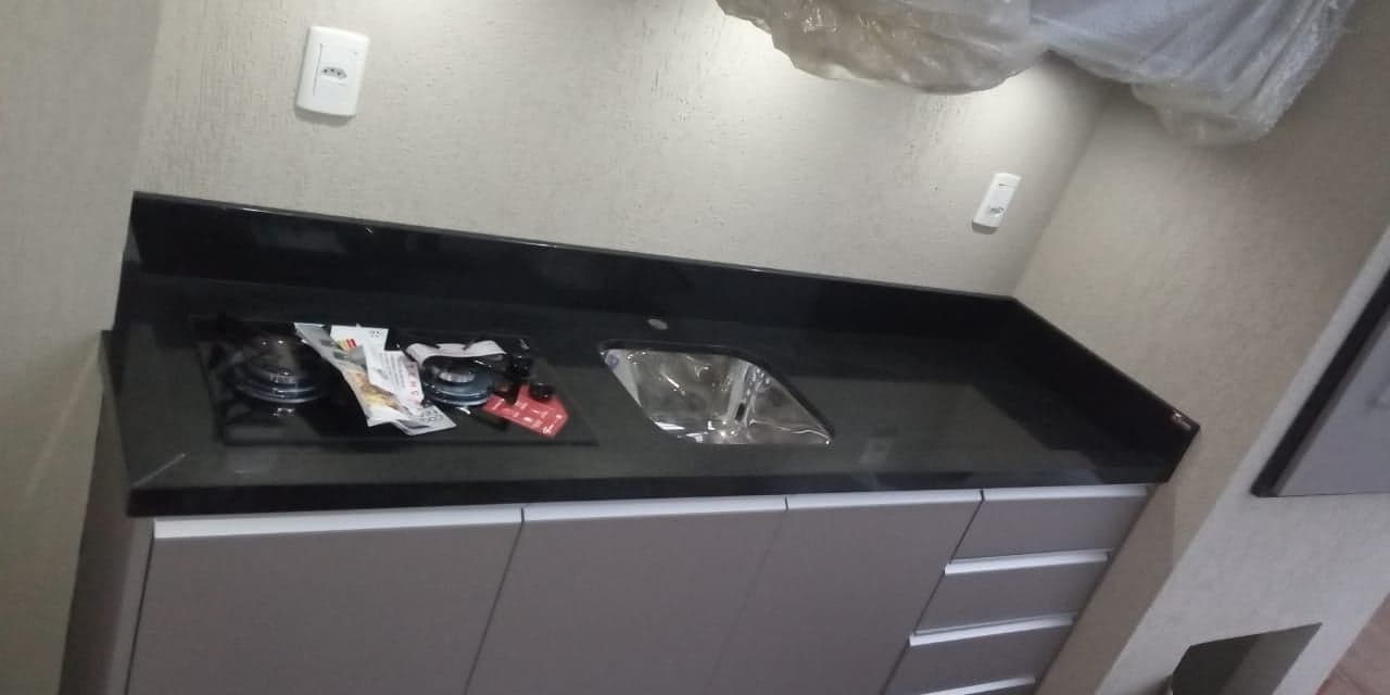 Preto Absoluto em Cozinha