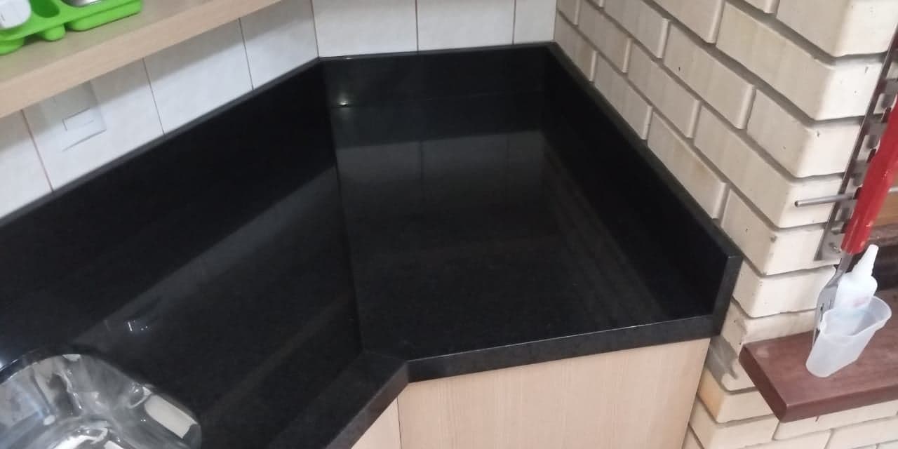 Preto Absoluto em Cozinha