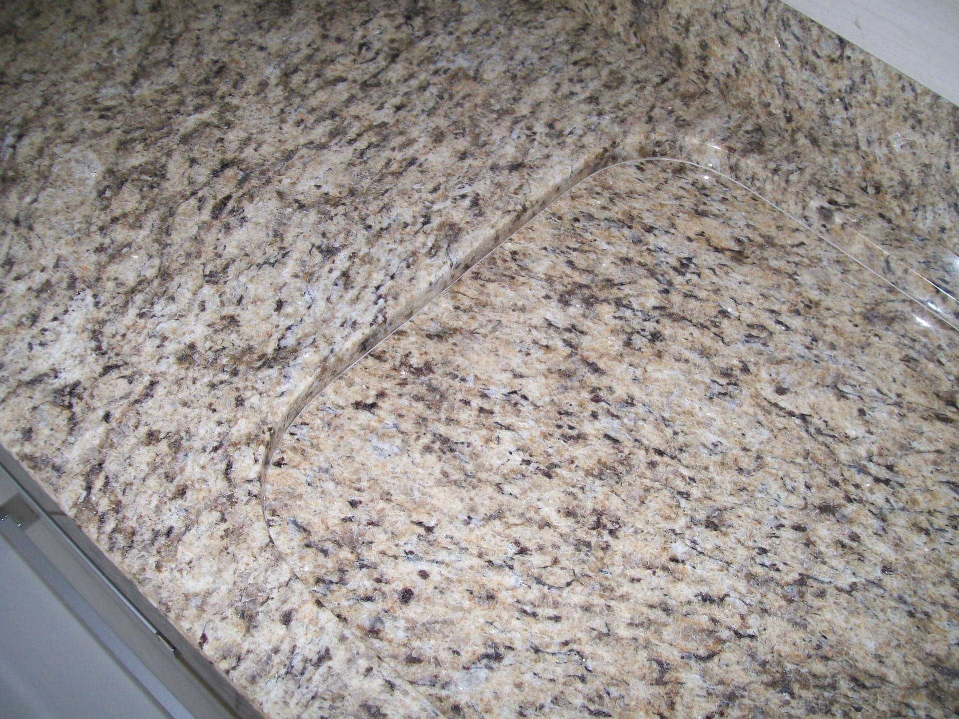 Amarelo Ornamental em Cozinha