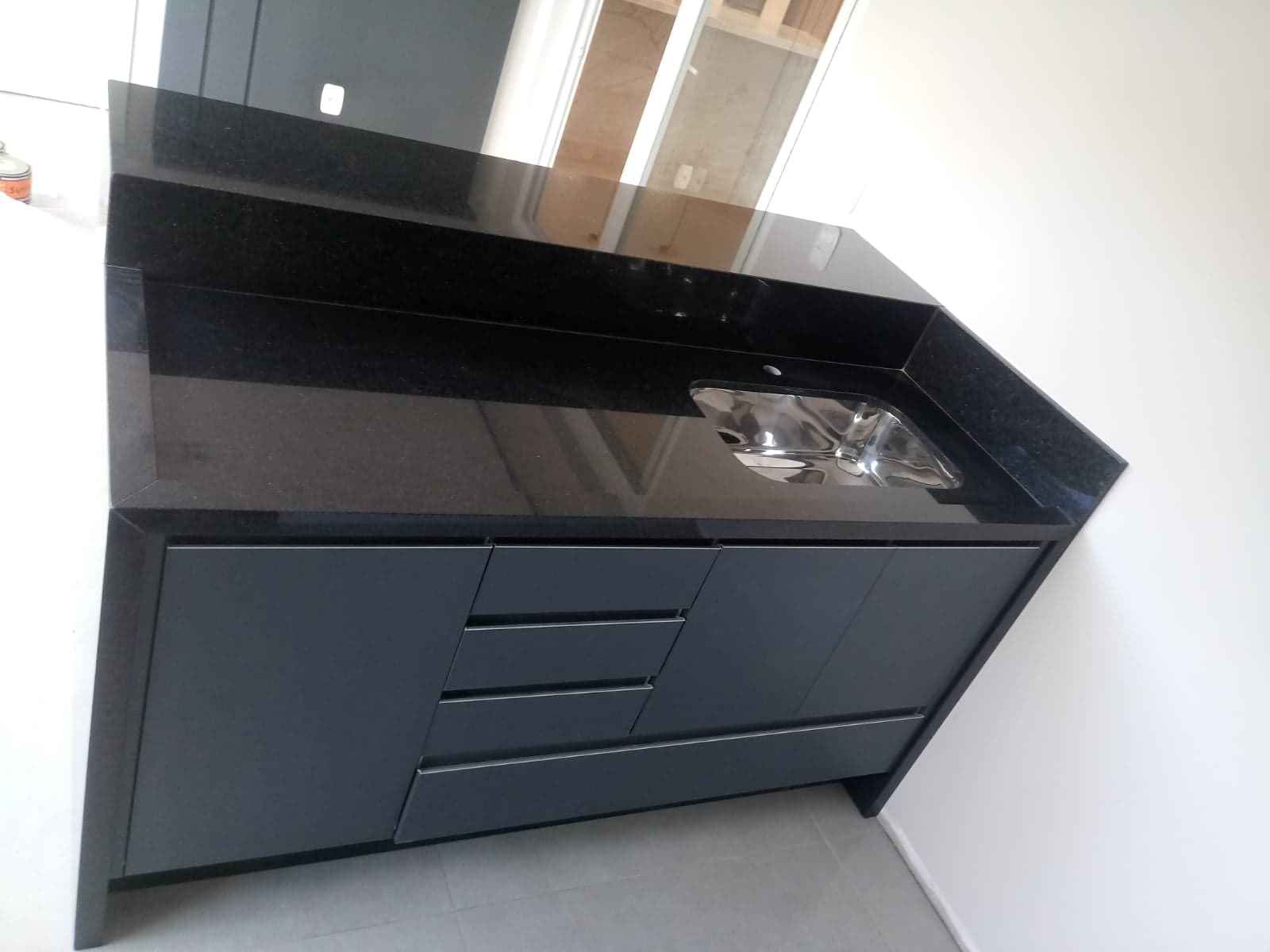 Preto Absoluto em Cozinha