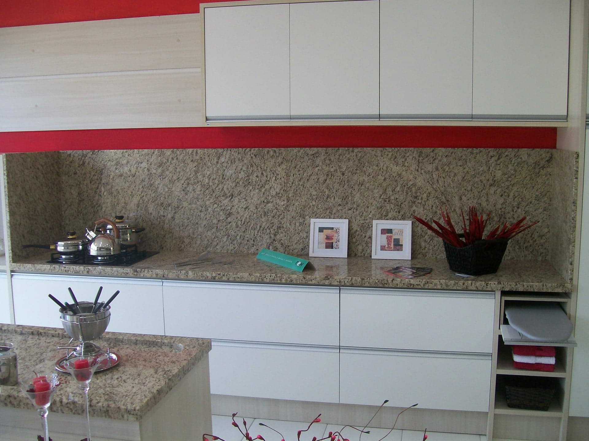 Amarelo Ornamental em Cozinha