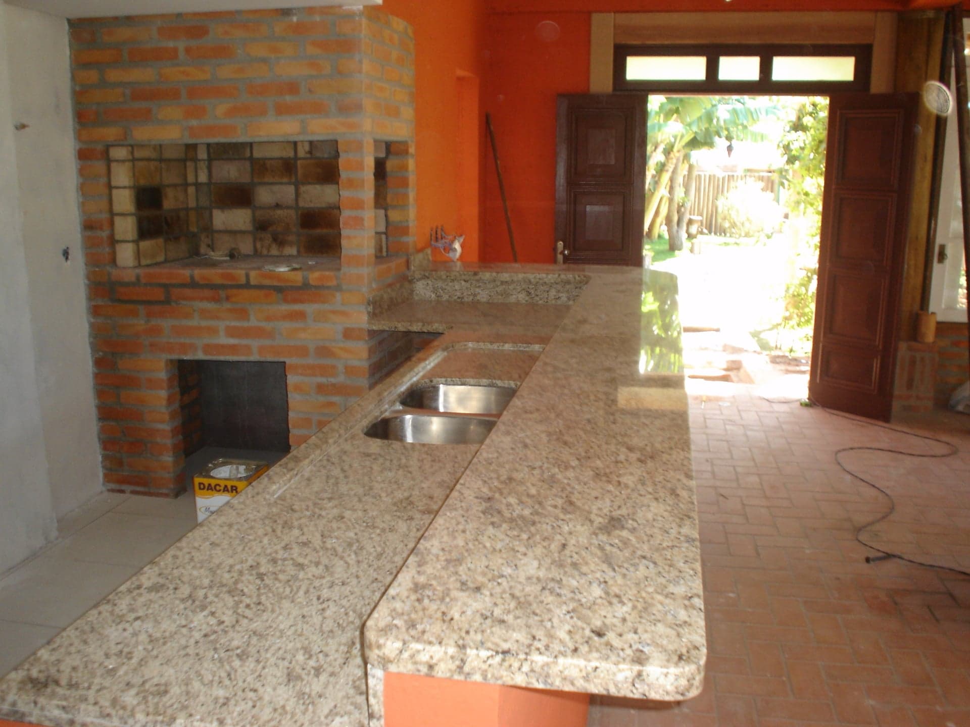 Amarelo Ornamental em Cozinha