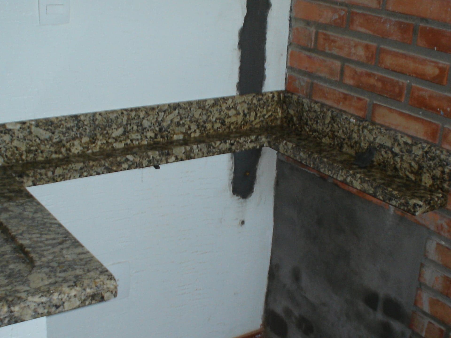 Amarelo Ornamental em Cozinha