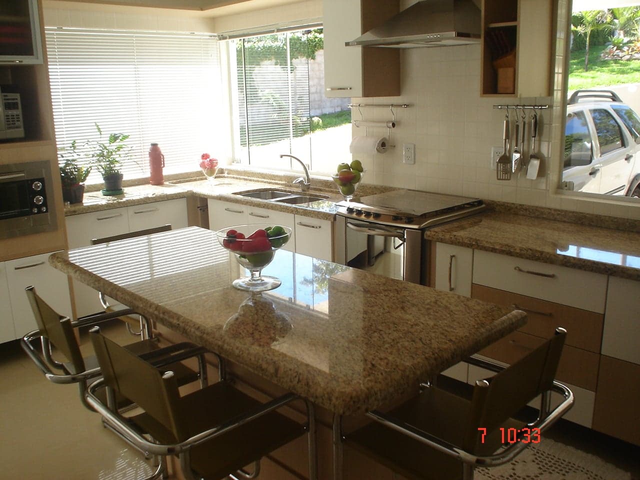 Amarelo Ornamental em Cozinha