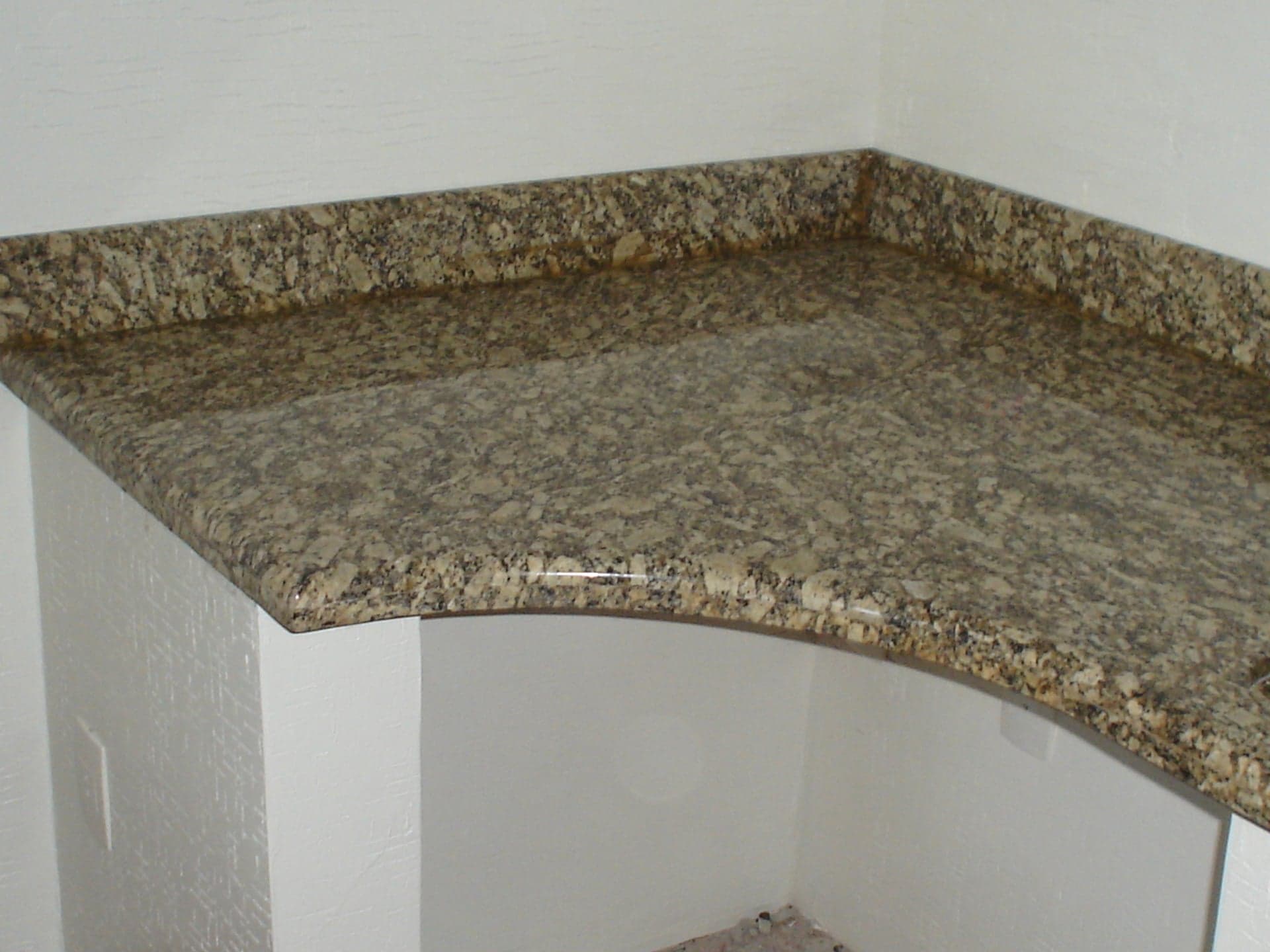 Amarelo Ornamental em Cozinha