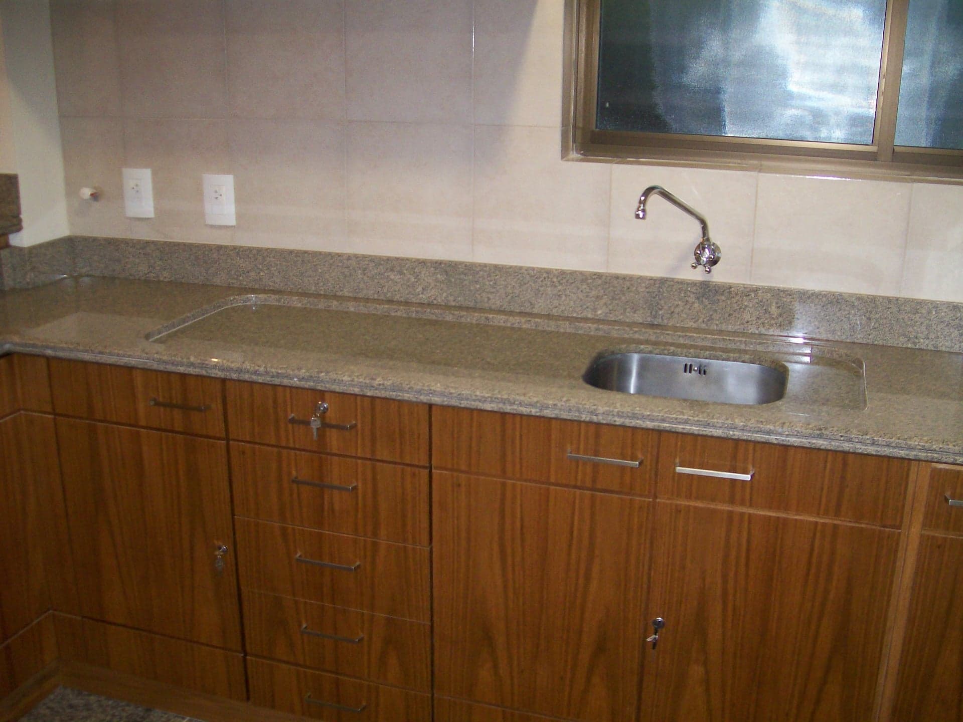 Amarelo Ornamental em Cozinha