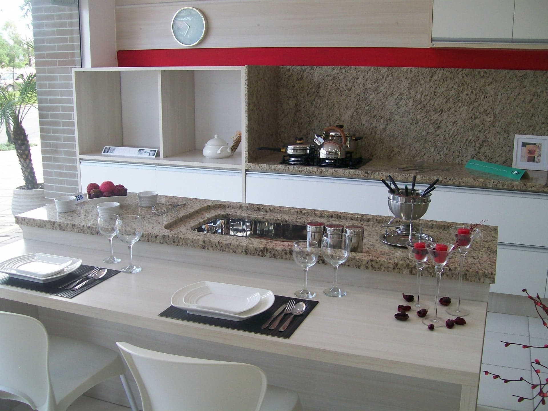 Amarelo Ornamental em Cozinha