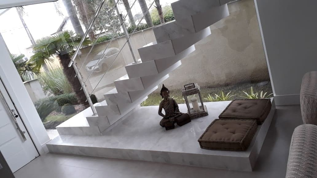 Bianco Carrara