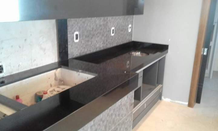 Preto Absoluto em Espaço Gourmet