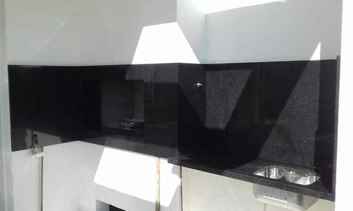Preto Absoluto em Espaço Gourmet