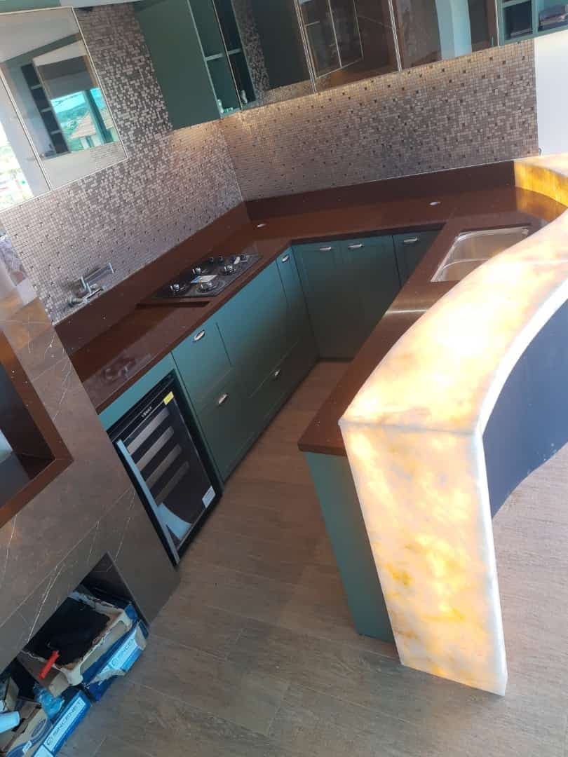 Ônix Cristallo em Espaço Gourmet
