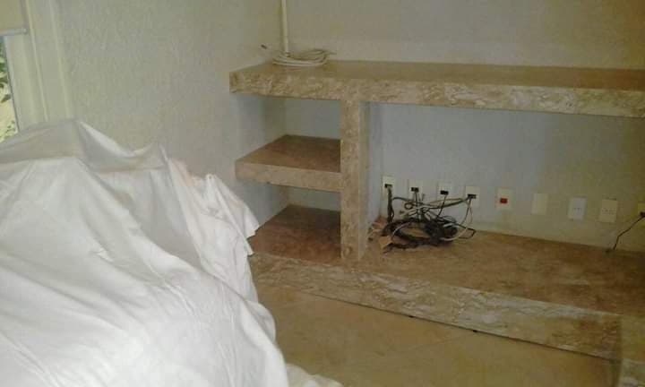 Travertino Romano em Lareira
