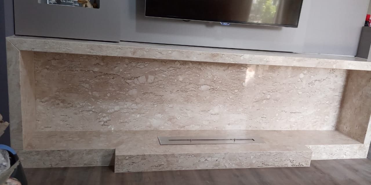 Crema Marfil em Lareira