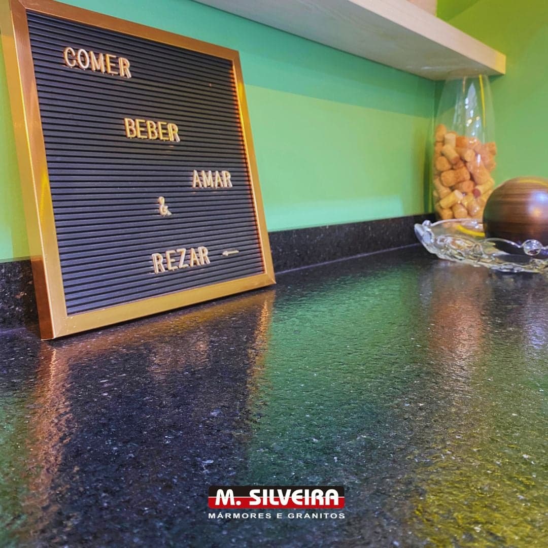 Verde Ubatuba em Showroom