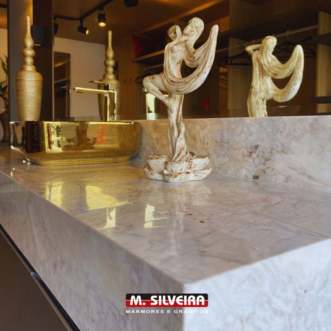 Bianco Carrara