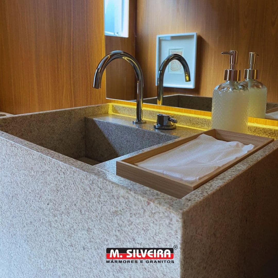 Amarelo Ornamental em Showroom